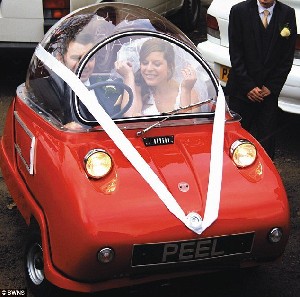 کوچکترین ماشین عروس دنیا (عکس)