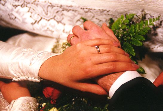 41 حدیث پربار در مورد ازدواج