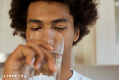 راههای درمان سرماخوردگی,نوشیدن آب